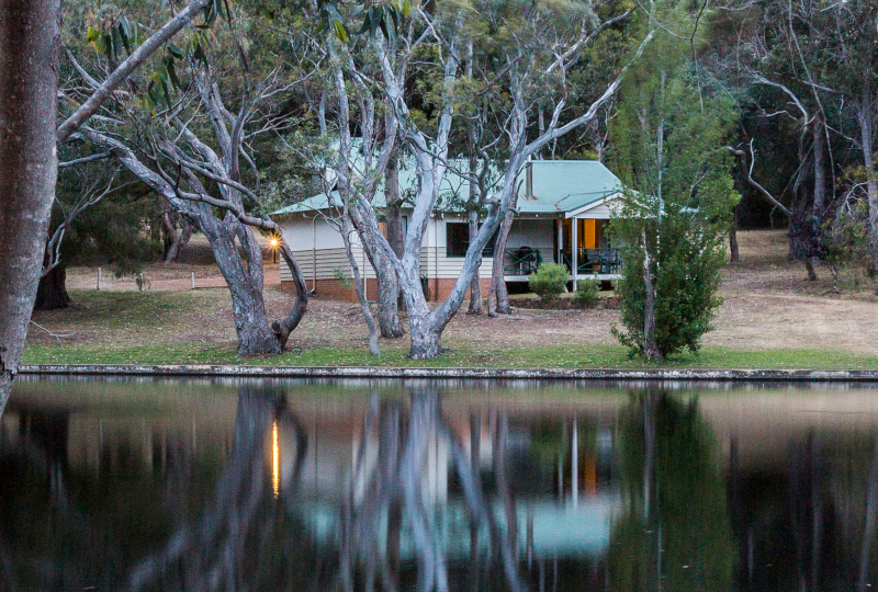 Bushy Lakes Chalet Image